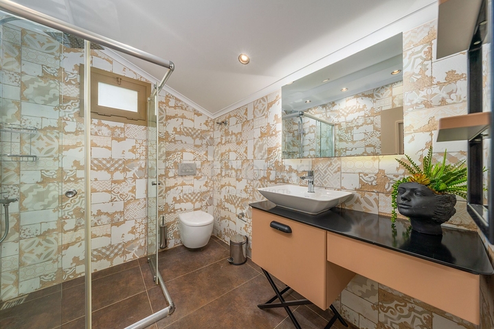 مشروع فيلا 4+1 فريد في منطقة فتحية