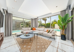 مشروع فيلا 4+1 فريد في منطقة فتحية