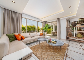 مشروع فيلا 4+1 فريد في منطقة فتحية