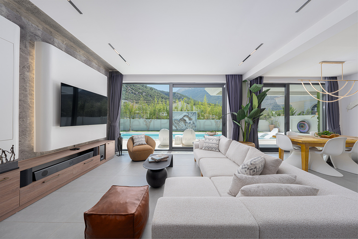 فيلا أنيقة 5 + 1 في منطقة فتحية 