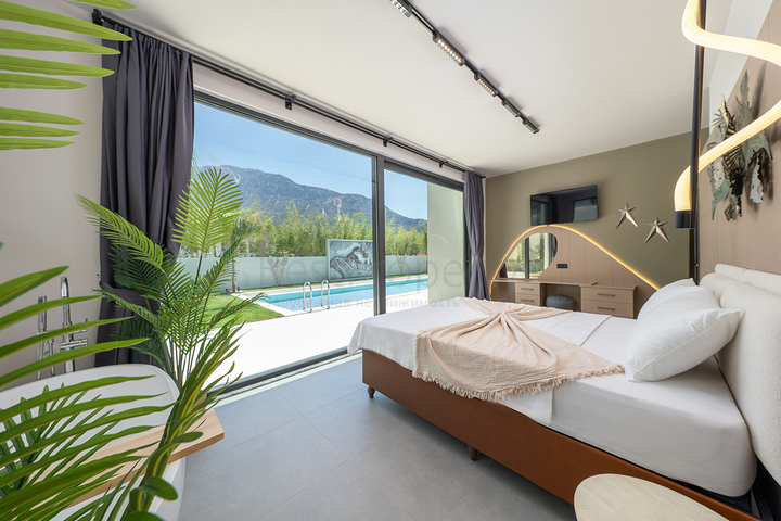 فيلا أنيقة 5 + 1 في منطقة فتحية 