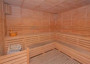 فيلا مع تراس واسع في الجزء الأخضر من منطقة كوناكلي