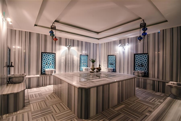 بنتهاوس 6 + 1 مع تراسات في منطقة أوبا