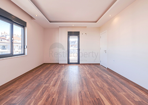 بنتهاوس 6 + 1 مع تراسات في منطقة أوبا