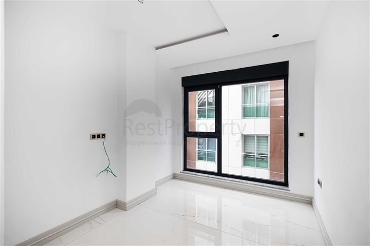 شقة من أربع غرف نوم 4+1 مع تراس وبنية تحتية ممتدة في منطقة كارجيجاك