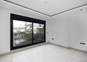 شقة من أربع غرف نوم 4+1 مع تراس وبنية تحتية ممتدة في منطقة كارجيجاك