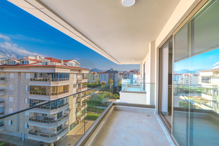 2 + 1 بنتهاوس مع تراس في منطقة كيستل