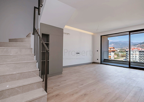 2 + 1 بنتهاوس مع تراس في منطقة كيستل