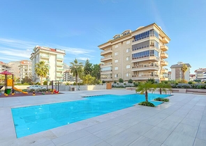 2 + 1 بنتهاوس مع تراس في منطقة كيستل