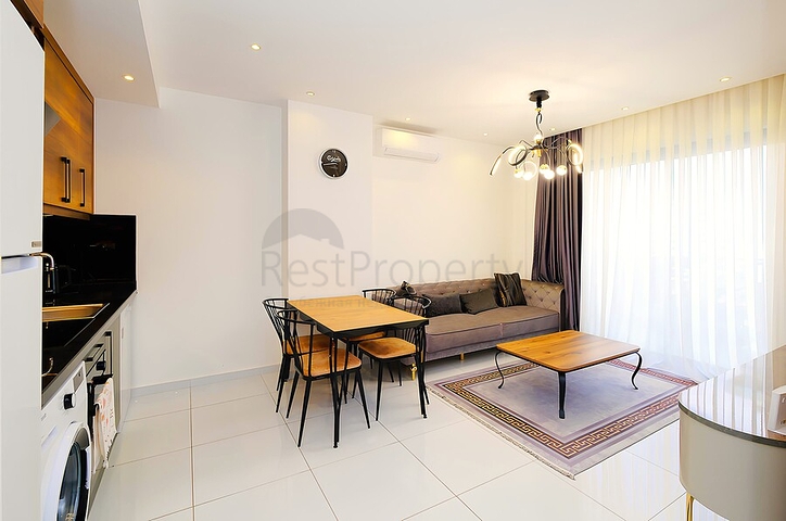 شقة مريحة مفروشة 1 + 1 في مجمع سكني حديث