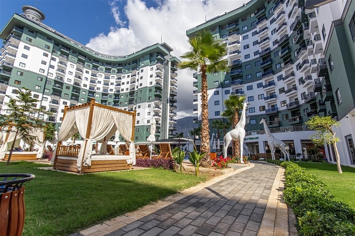 شقة مريحة مفروشة 1 + 1 في مجمع سكني حديث