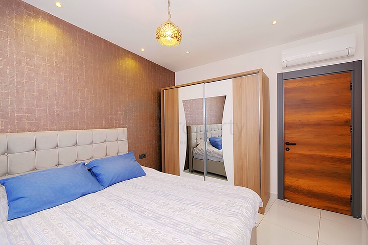 شقة مريحة مفروشة 1 + 1 في مجمع سكني حديث