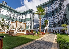 شقة مريحة مفروشة 1 + 1 في مجمع سكني حديث