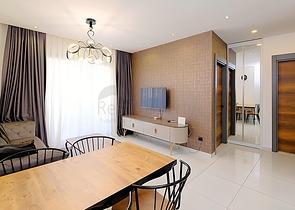 شقة مريحة مفروشة 1 + 1 في مجمع سكني حديث