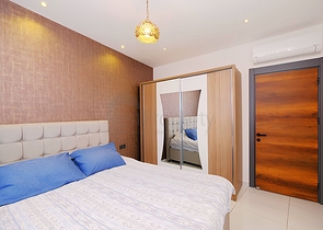 شقة مريحة مفروشة 1 + 1 في مجمع سكني حديث