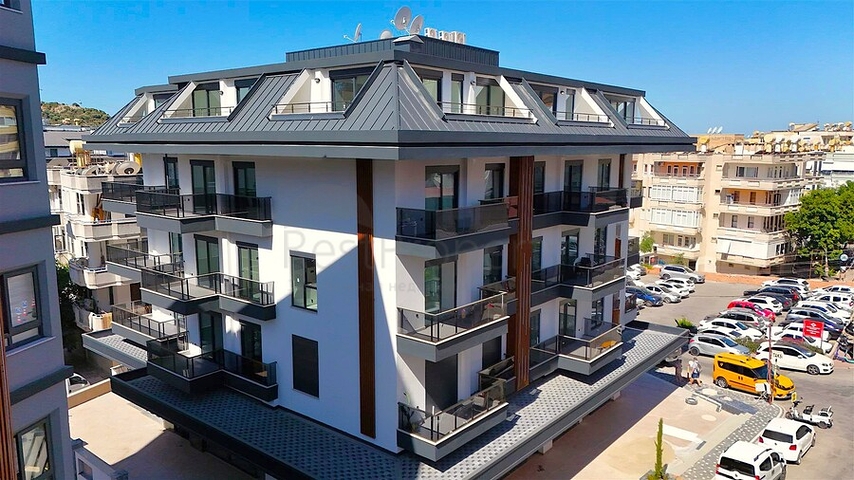 شقة حديثة 1 + 1 في وسط ألانيا