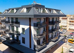 شقة حديثة 1 + 1 في وسط ألانيا