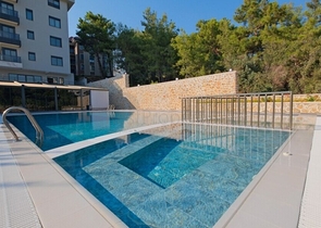 شقة حديثة 1 + 1 في مجمع سكني مريح في كيستيل