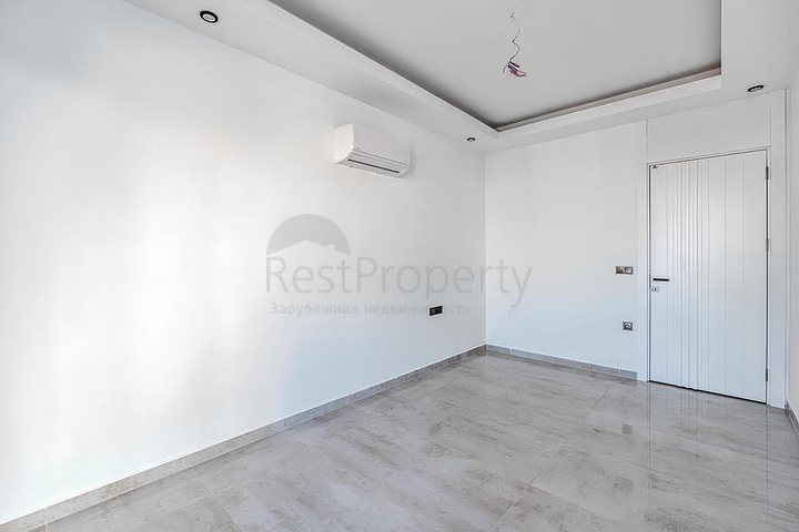 شقة حديثة 1 + 1 في مبنى جديد في حي كليوباترا