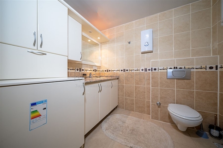 بنتهاوس واسع 4 + 1 مع تراس في منطقة توسمور