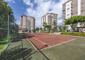 بنتهاوس واسع 4 + 1 مع تراس في منطقة توسمور