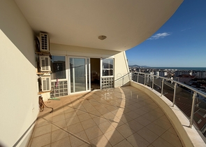 شقة مفروشة 2 + 1 مع بنية تحتية كاملة للمجمع