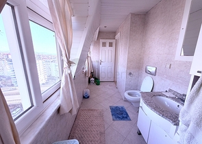 شقة مفروشة 2 + 1 مع بنية تحتية كاملة للمجمع