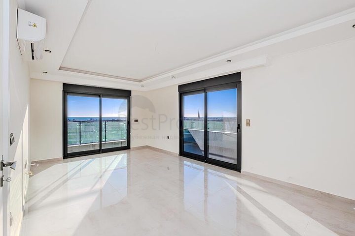 بنتهاوس حديث 2 + 1 في جزء مرموق من ألانيا