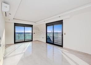 بنتهاوس حديث 2 + 1 في جزء مرموق من ألانيا