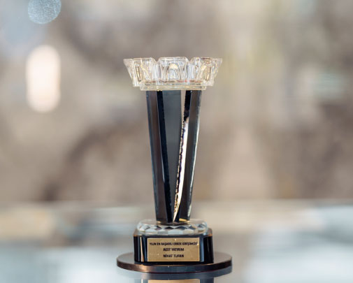 التاج الذهبي